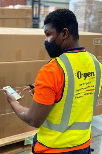 Efficient Container Loading and Unloading Services (3)